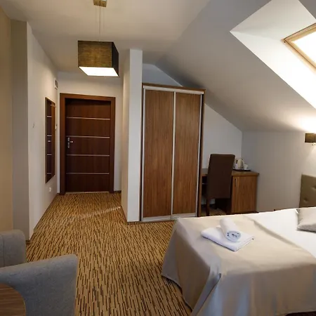Holiday Golden Resort & Spa Lazy  Room photo